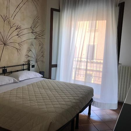 Int 12 - Appartamento Dei Gerani By Residence San Luca Болонья Экстерьер фото